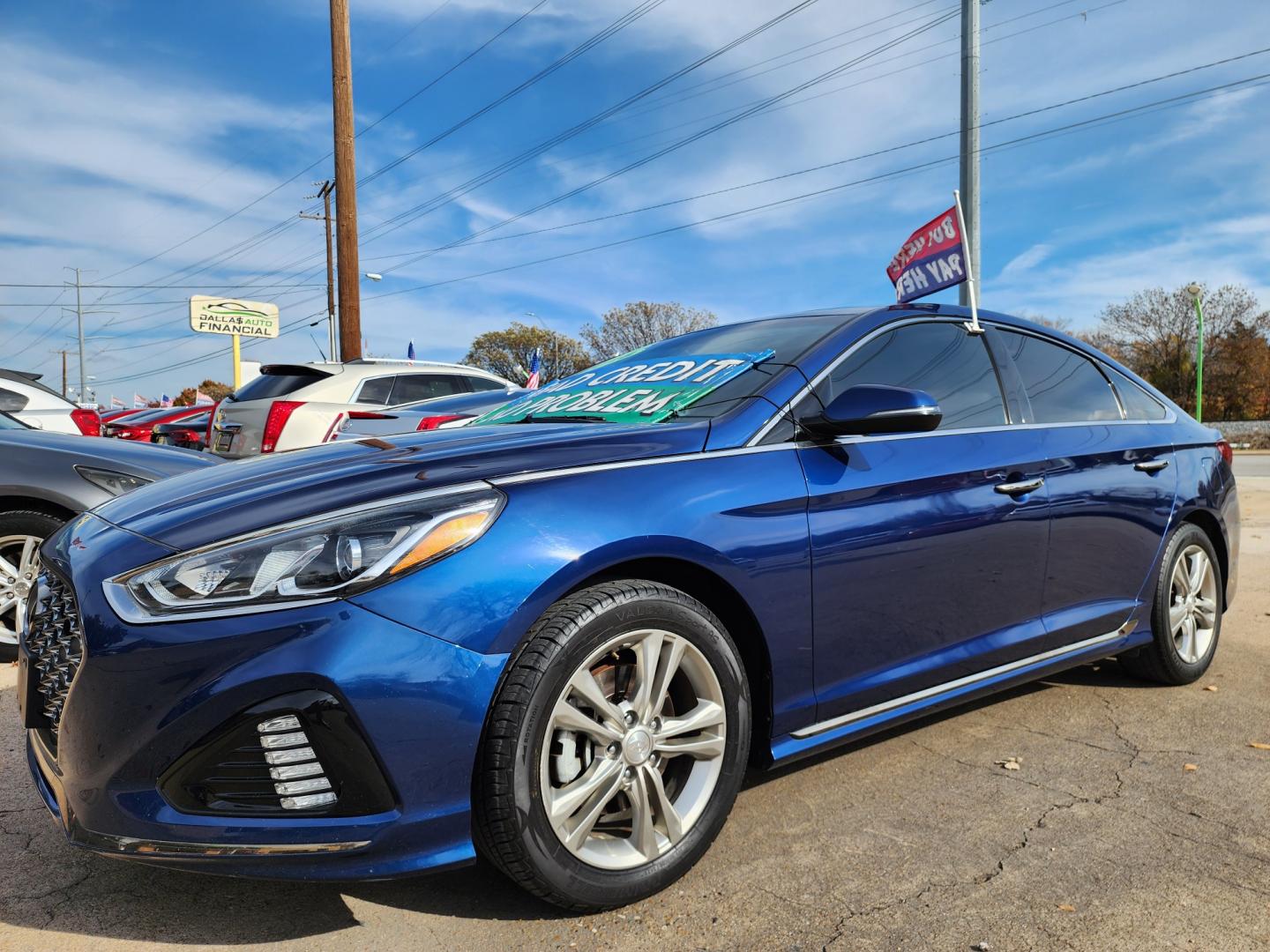 2018 BLUE Hyundai Sonata Sport (5NPE34AF7JH) with an 2.4L L4 DOHC 16V engine, 6A transmission, located at 2660 S.Garland Avenue, Garland, TX, 75041, (469) 298-3118, 32.885551, -96.655602 - Welcome to DallasAutos4Less, one of the Premier BUY HERE PAY HERE Dealers in the North Dallas Area. We specialize in financing to people with NO CREDIT or BAD CREDIT. We need proof of income, proof of residence, and a ID. Come buy your new car from us today!! This is a Very clean 2018 HYUNDAI SON - Photo#7